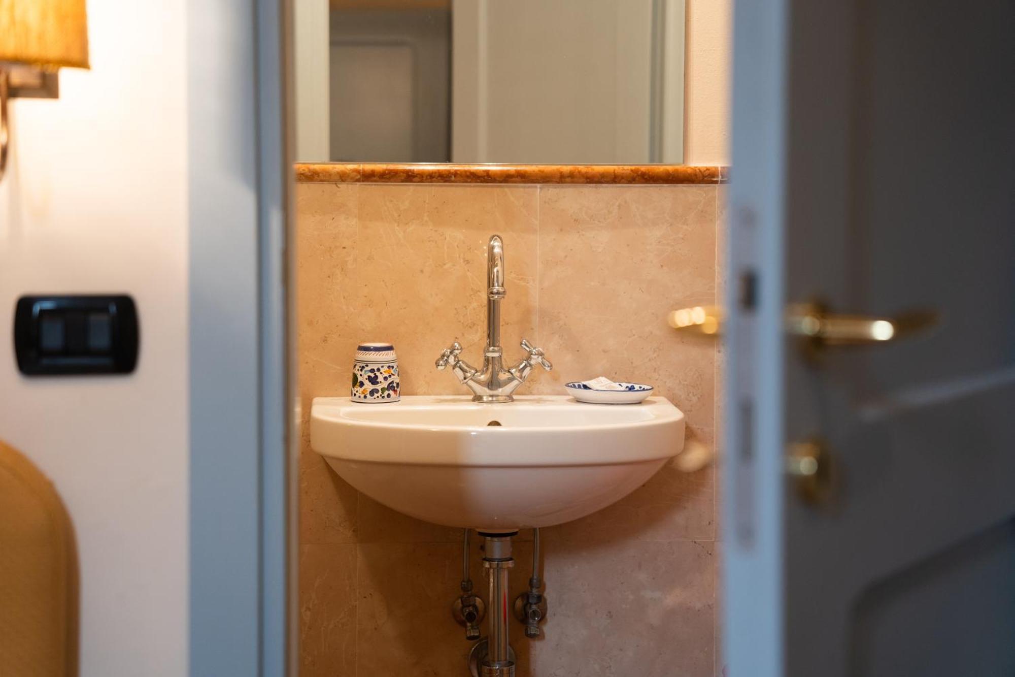 B&B Porta Perugina ベヴァーニャ エクステリア 写真