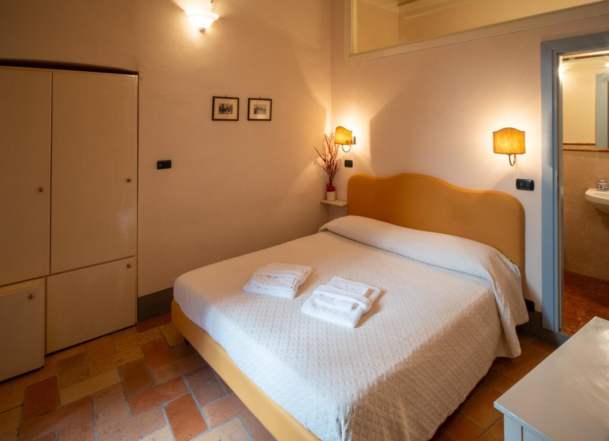 B&B Porta Perugina ベヴァーニャ エクステリア 写真